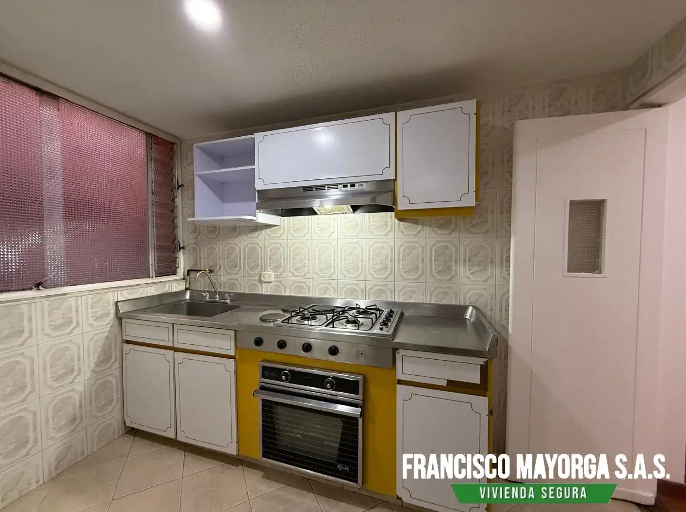 10 Apartamento bogotá - St.Barbara