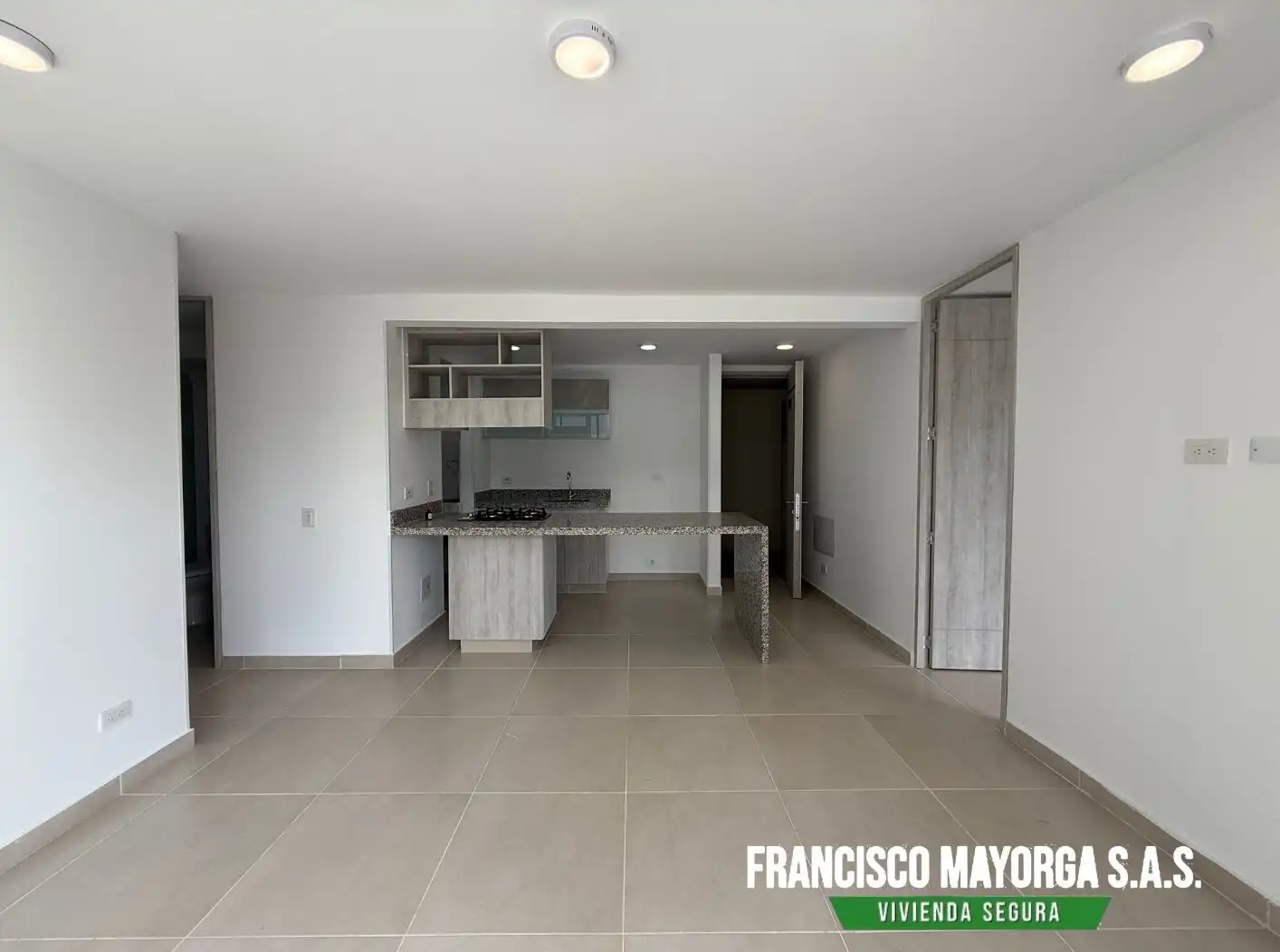 5 APARTAMENTO SAN PABLO LIRIOS