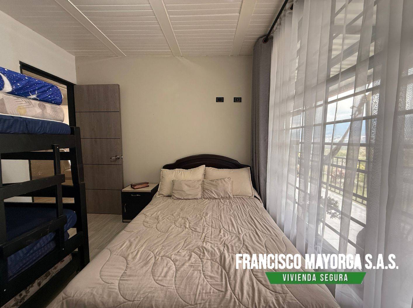 10 - Vista Hermosa